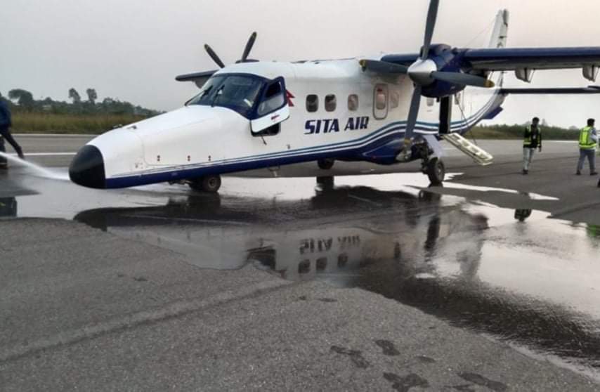 सीता एयरको विमान बँदेलसंग ठाेक्कियाे, सबै यात्रु सकुशल