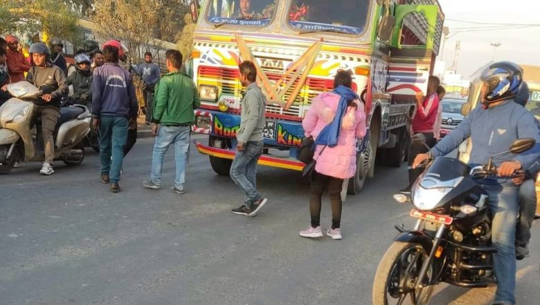 ट्रकले मोटरसाइकललाई ठक्कर दिँदा कालिकोटका हमालको मृत्यु