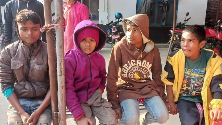 दैलेखबाट भागेर जोखिमपुर्ण काममा भारत पस्न खोजेका चार बालकको नेपालगञ्जमा उद्दार