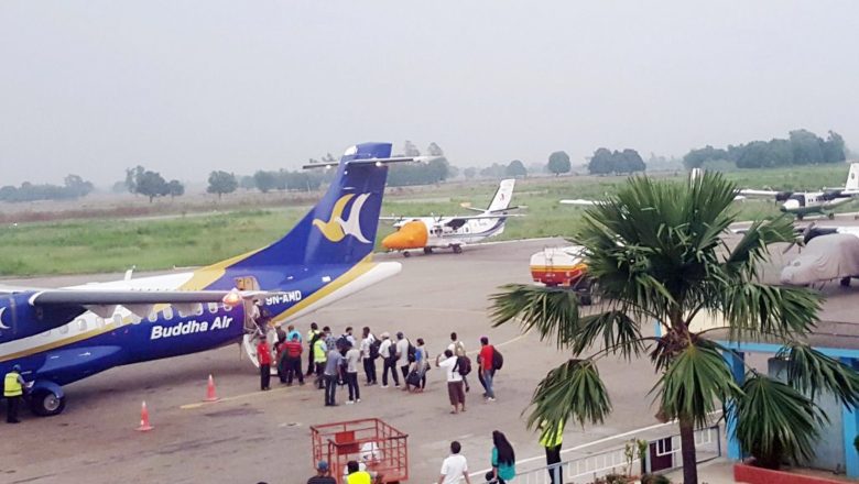 न्यायधिशको स्वास्थ्यमा समस्या आएपछि धनगढीबाट काठमाण्डौ उडेको विमान नेपालगञ्जमा अवतरण