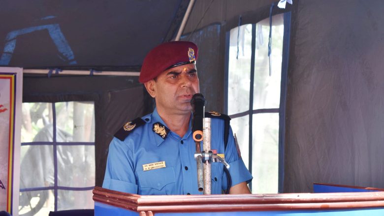 लुम्बिनी प्रदेश प्रहरी प्रमुख डीआइजी उपाध्यायद्धारा बाँके बर्दियाका प्रहरीलाई निर्देशन