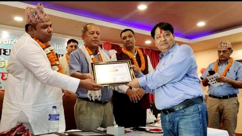 वरिष्ठ पत्रकार सिराज खानलाई पर्यटन प्रवर्धन पुरस्कार प्रदान