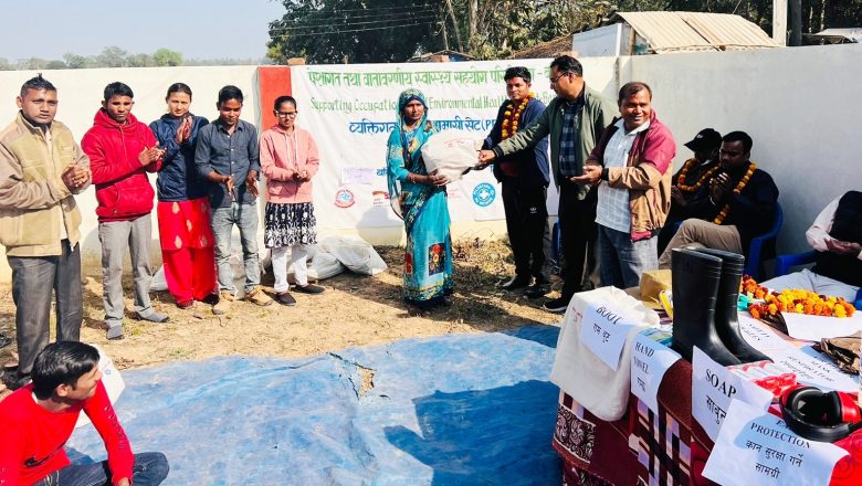 बि ग्रुपद्धारा डुडुवाका ५२ कृषक समुहलाई पीपीई सेट वितरण