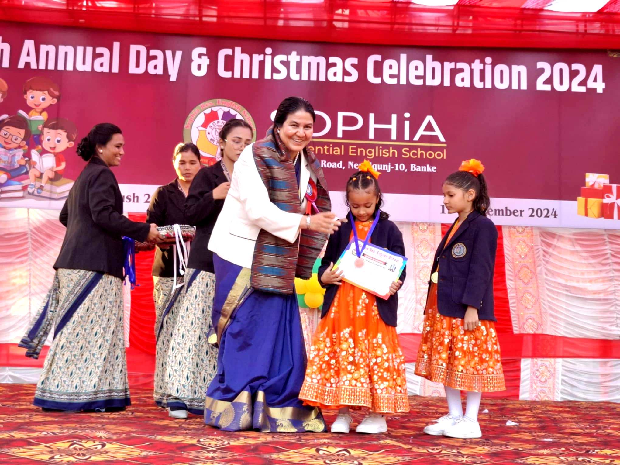 सोफिया रेजिडेन्सियल ईंगलिस स्कुलले १८ औं बार्षिकोत्सव भव्य रुपमा मनायो