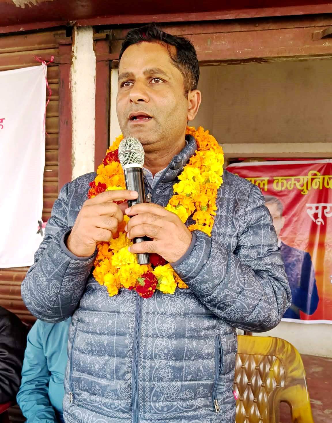 विकास र सदभावको यात्रालाई अघि बढाउन सहयोग मागेको पुर्व मन्त्री राईको मतदातासंग आग्रह