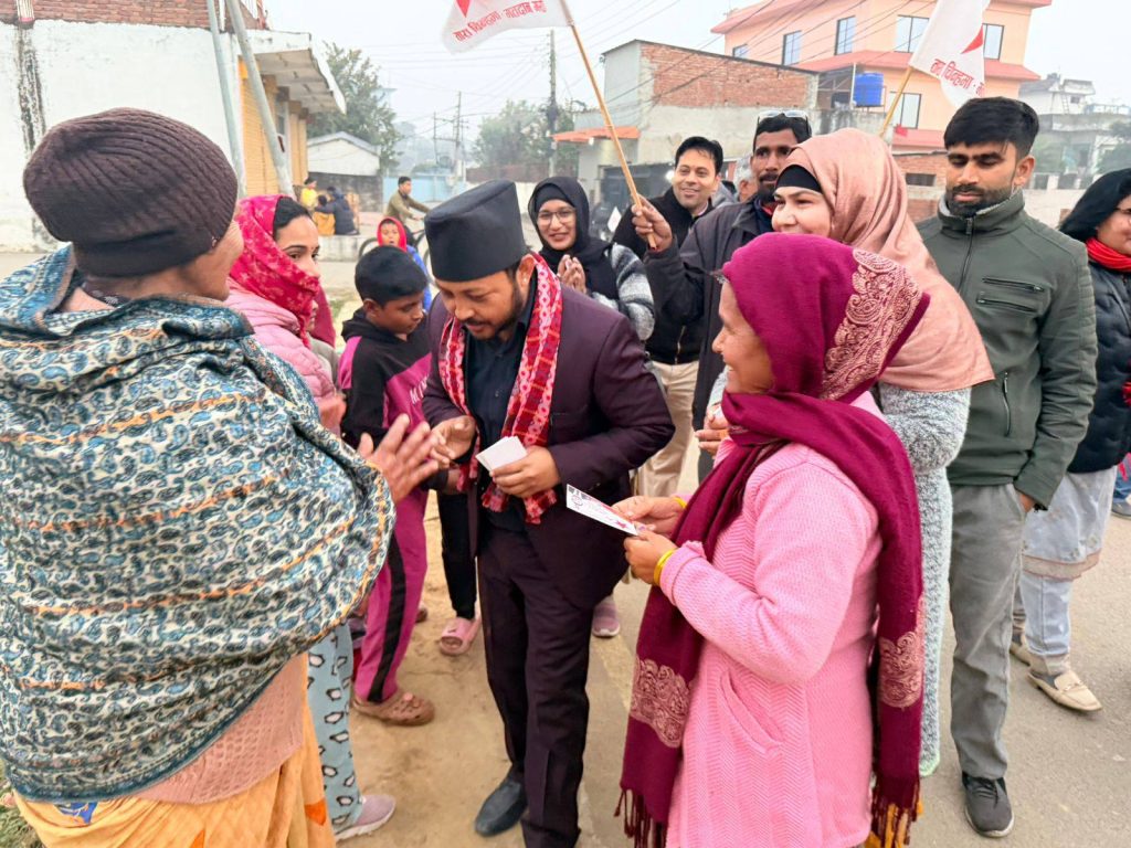 बाँके २ का उम्मेदवार दिपेन्द्र विष्टले डुुडुवा र नेपालगन्जमा मतदाता भेटघाट तिव्र पारे