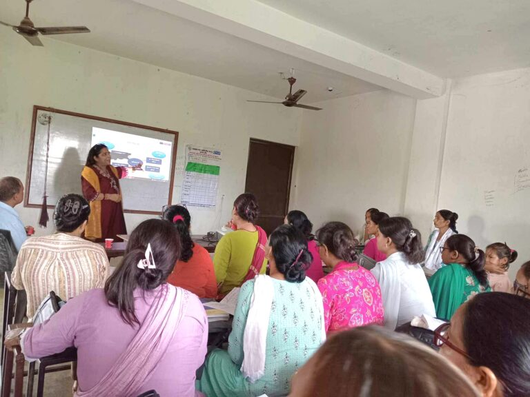 गेरुवाका प्रारम्भिक तहका शिक्षकलाई एकीकृत पाठ्यक्रमसम्बन्धी तालिम