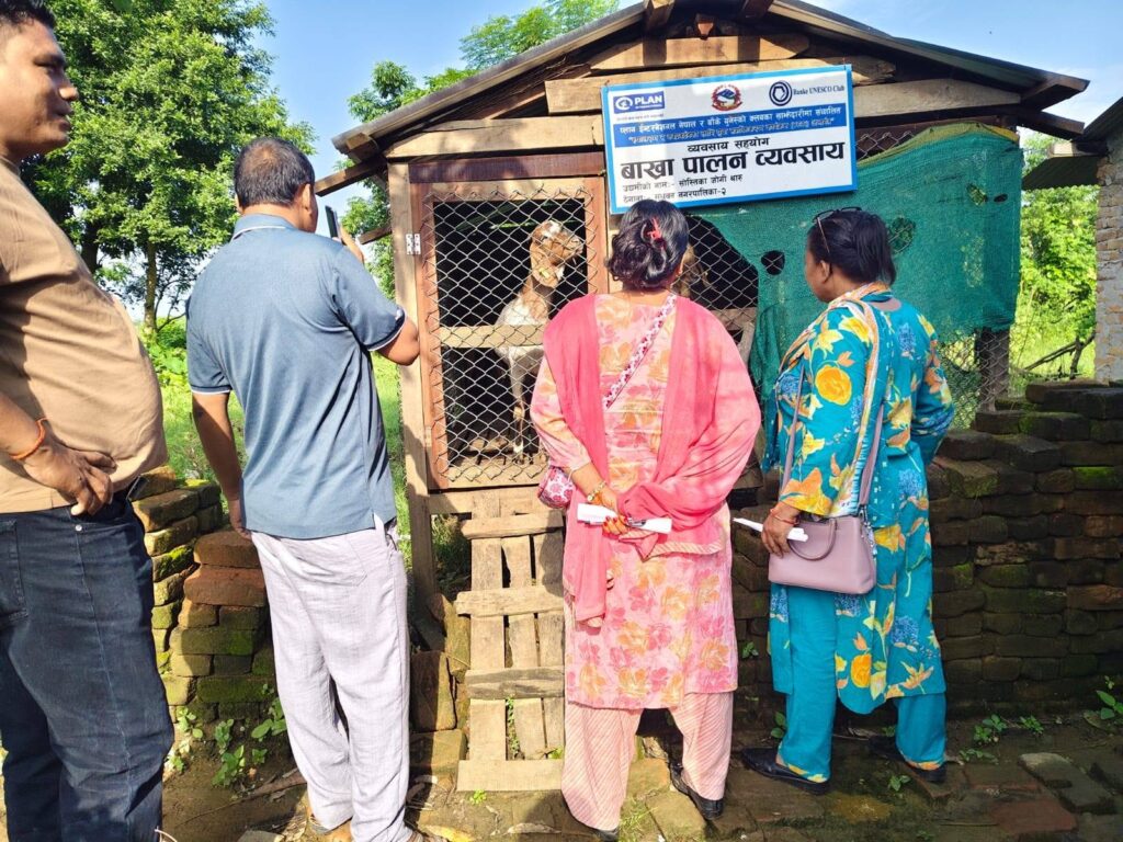 युवा उद्यमको अवस्था बुझ्न मधुवन र ठाकुरबाबामा संयुक्त स्थलगत अनुगमन