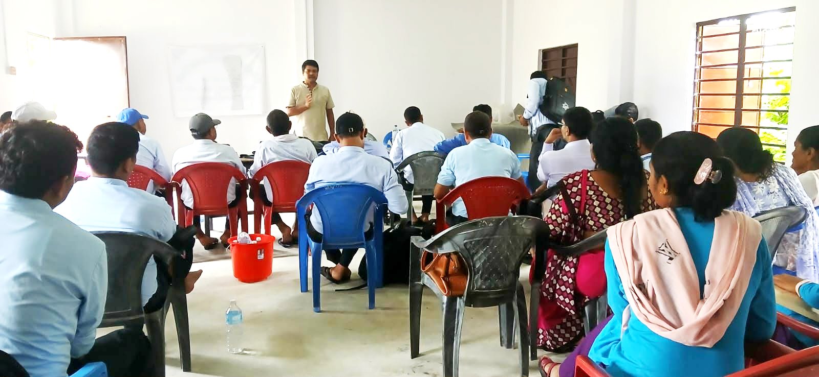 गेरुवा गाउँपालिकाका सामुदायिक विद्यालयका प्रधानाध्यापकहरुलाई अभिमुखीकरण